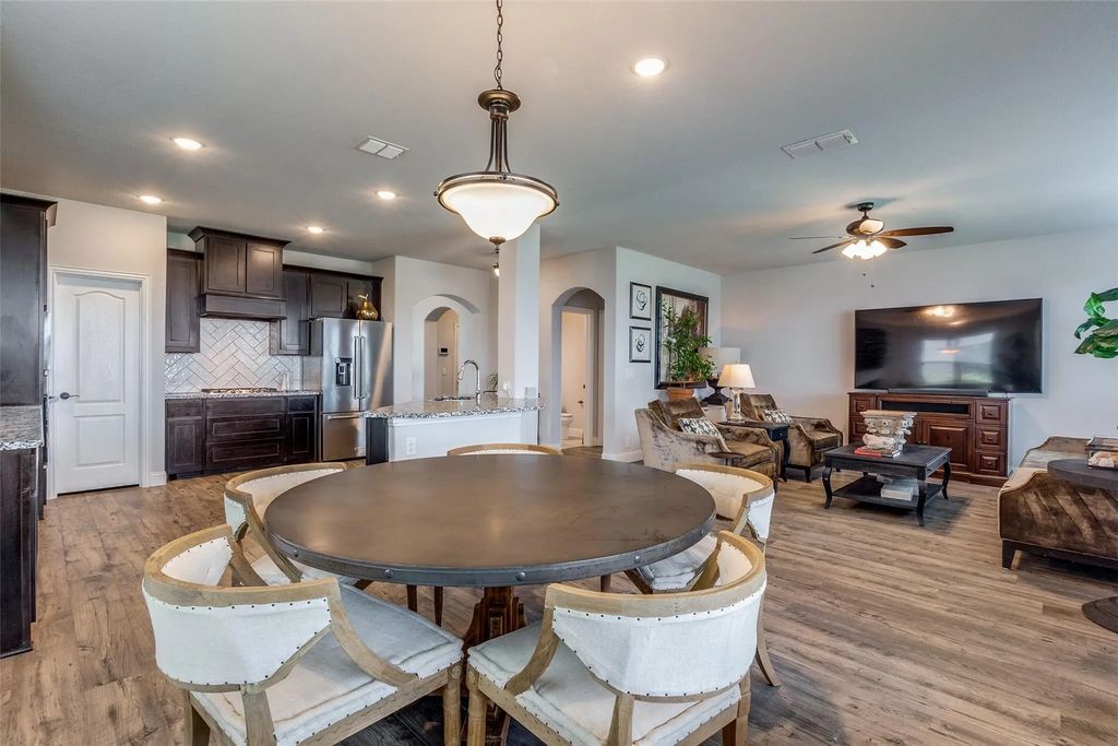 1303 Highcroft Lane, Forney
