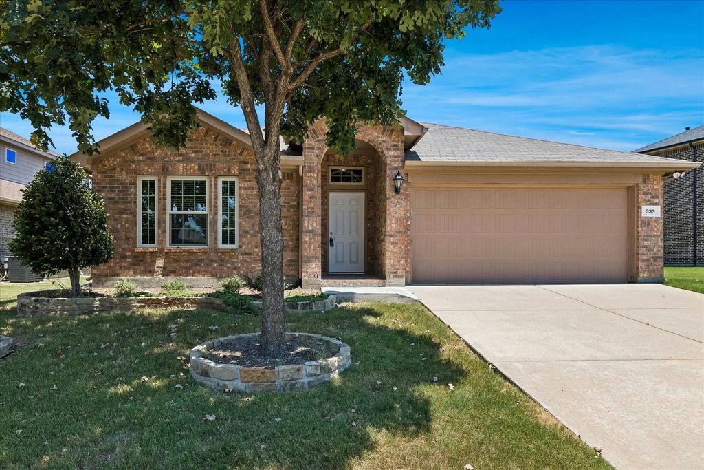 333 Pin Cushion Trail, Burleson