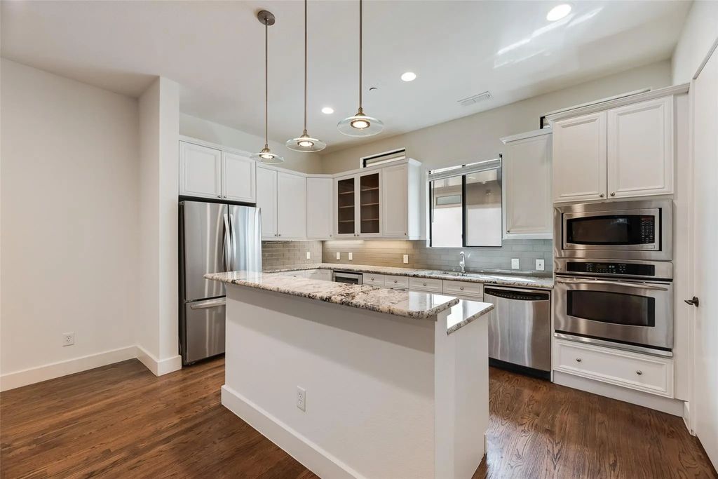 2411 N Hall Street 5, Dallas