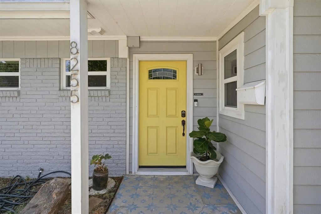 8255 Longford Drive, Fort Worth