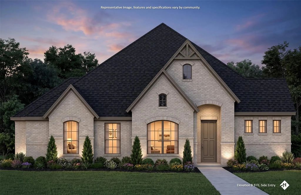 451 Creamer Court, Waxahachie