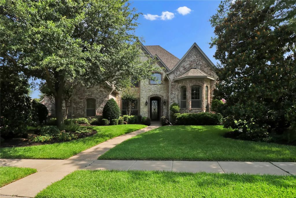 400 Vintage Court, Colleyville