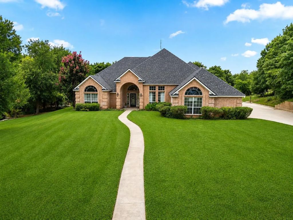 117 Muir Hill Drive, Aledo