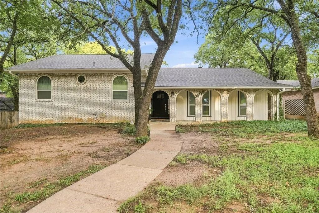 3808 Hastings Drive, Arlington