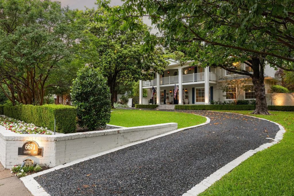 6671 Gaston Avenue, Dallas