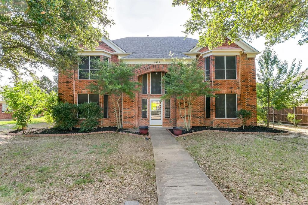 1925 Sunrise Trail, Lewisville