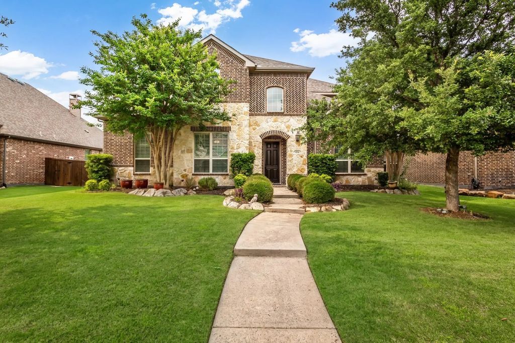894 Starcreek Parkway, Allen