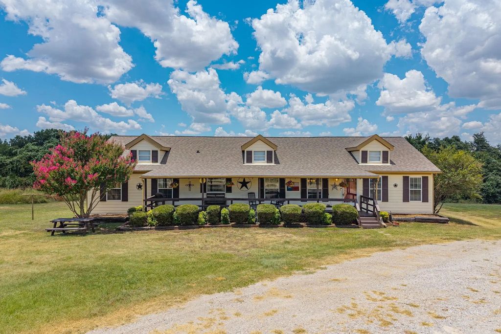 206 County Road 4593, Boyd