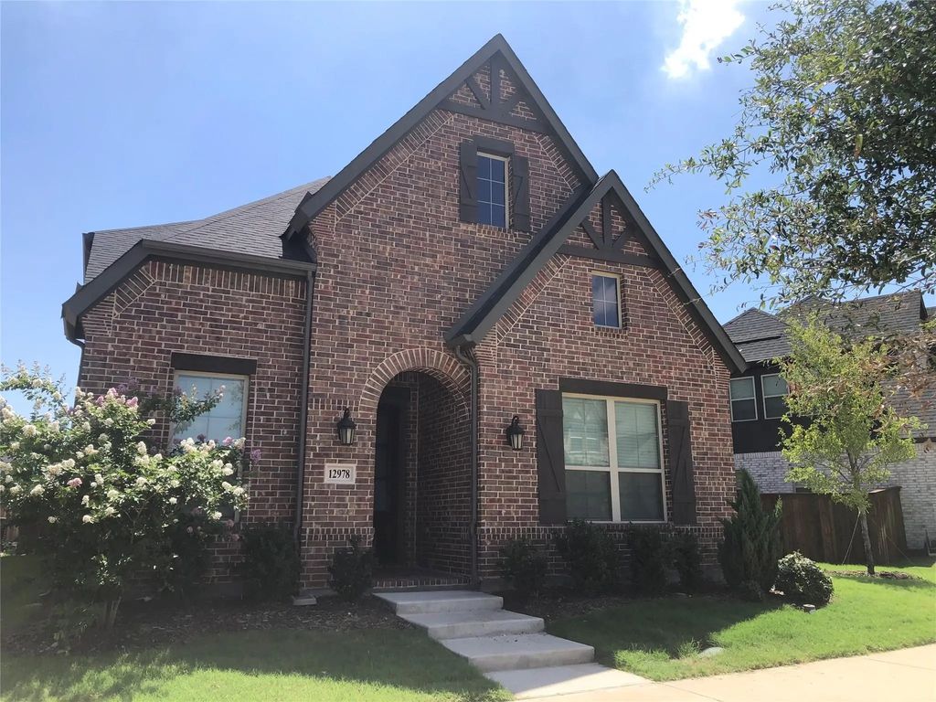 12978 Wimbledon Way, Farmers Branch