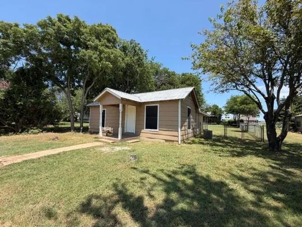 105 2nd Street, Valley View