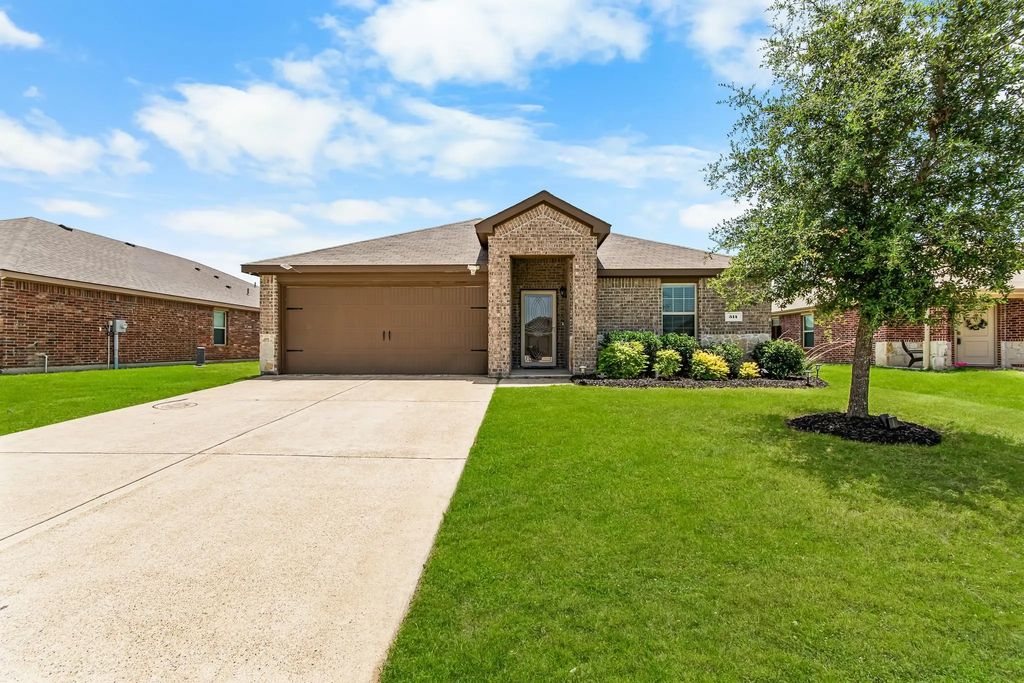 314 Silo Circle, Royse City