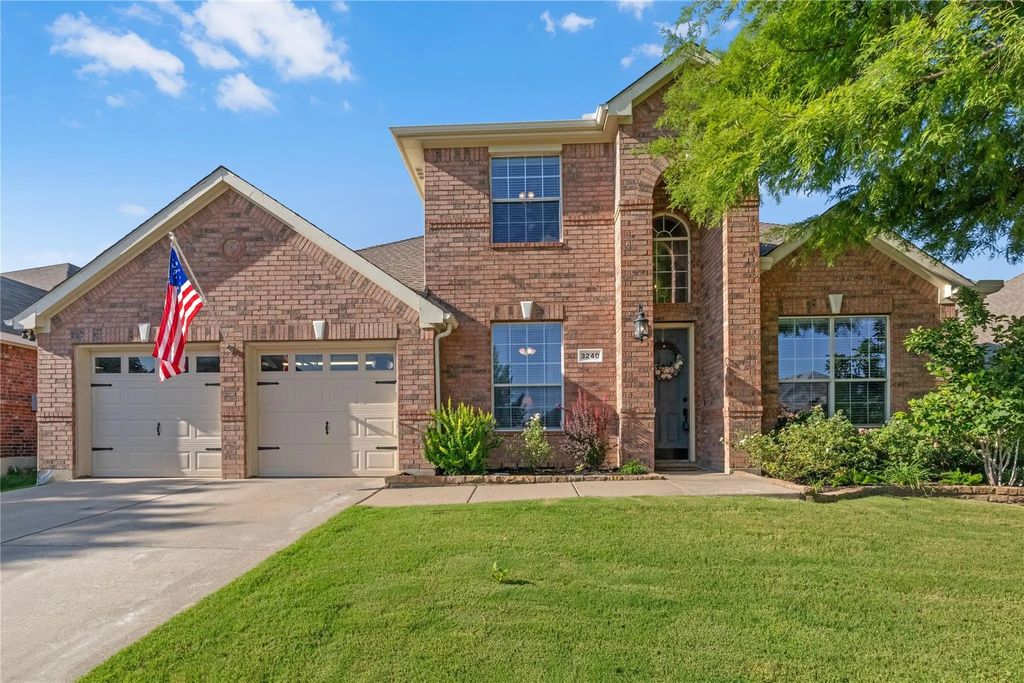3240 Button Bush Drive, Fort Worth