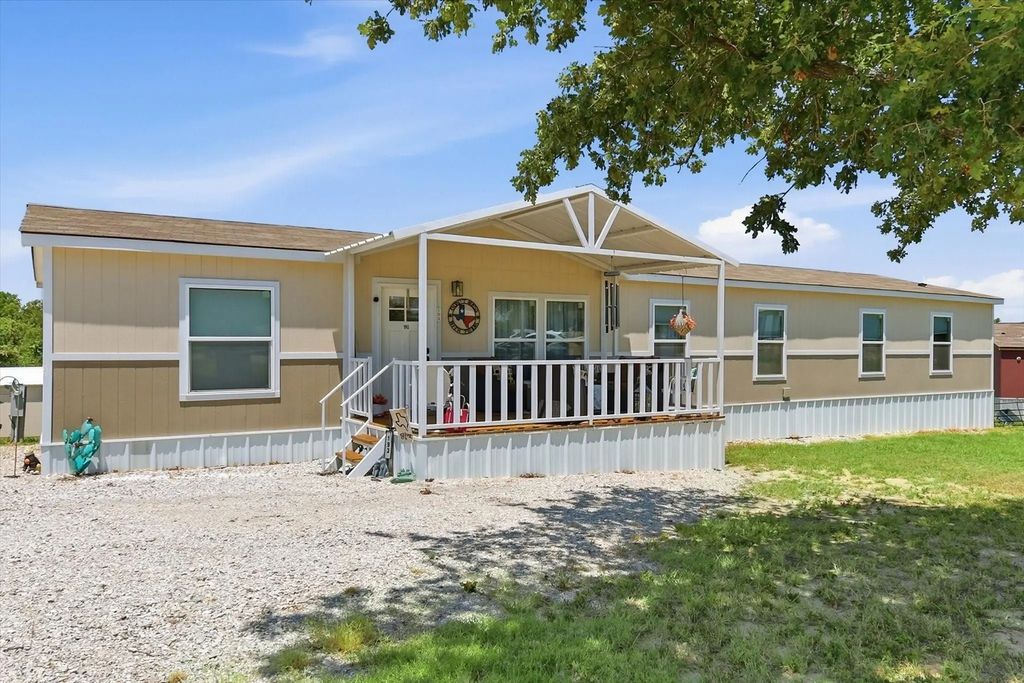 193 Firefly Drive, Springtown