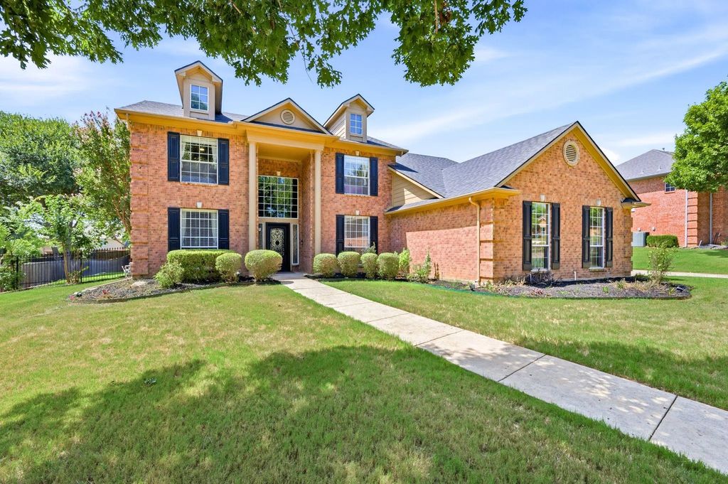 920 Dove Creek Trail, Southlake