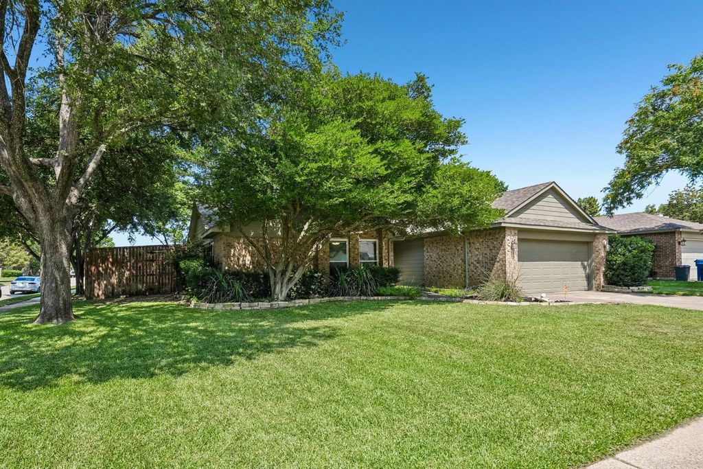 406 Dillard Lane, Coppell