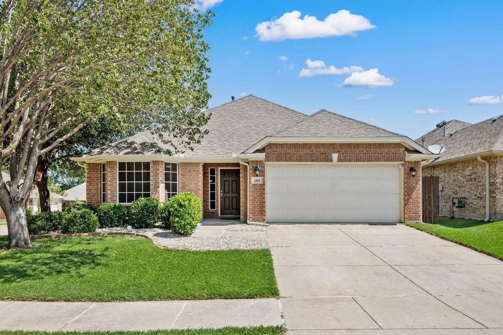 2401 Castle Creek Drive, Little Elm