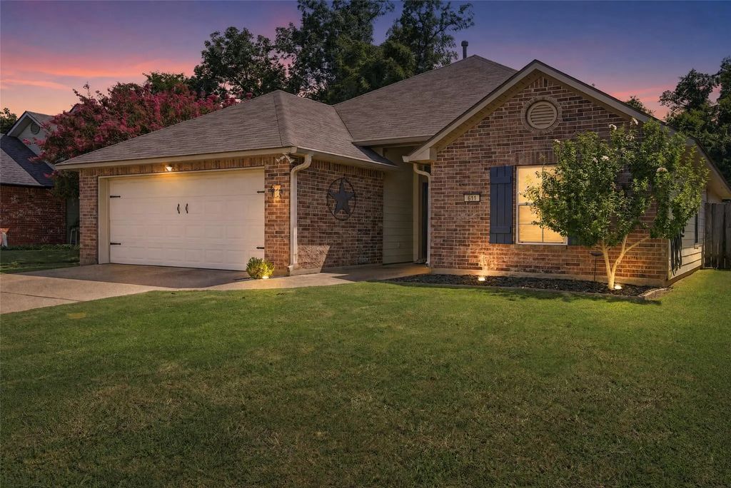 611 Whitefield, Bossier City
