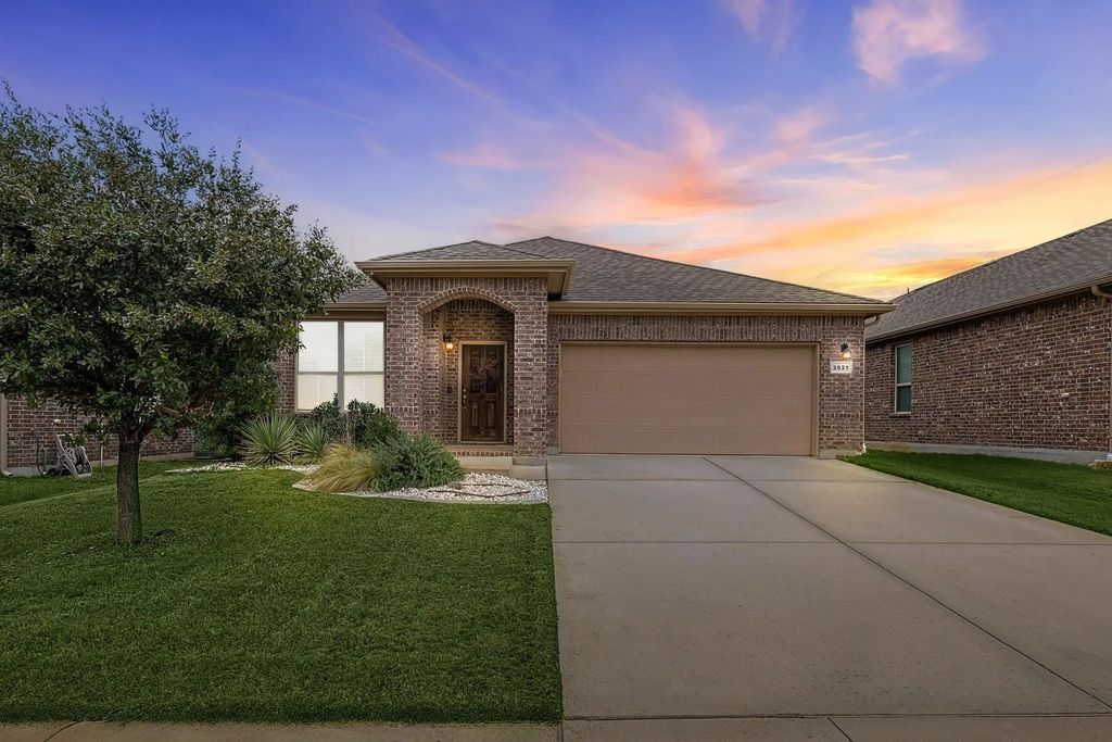 3921 Tule Ranch Road, Fort Worth