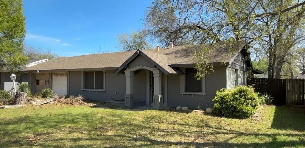 4824 Grove Street, North Richland Hills
