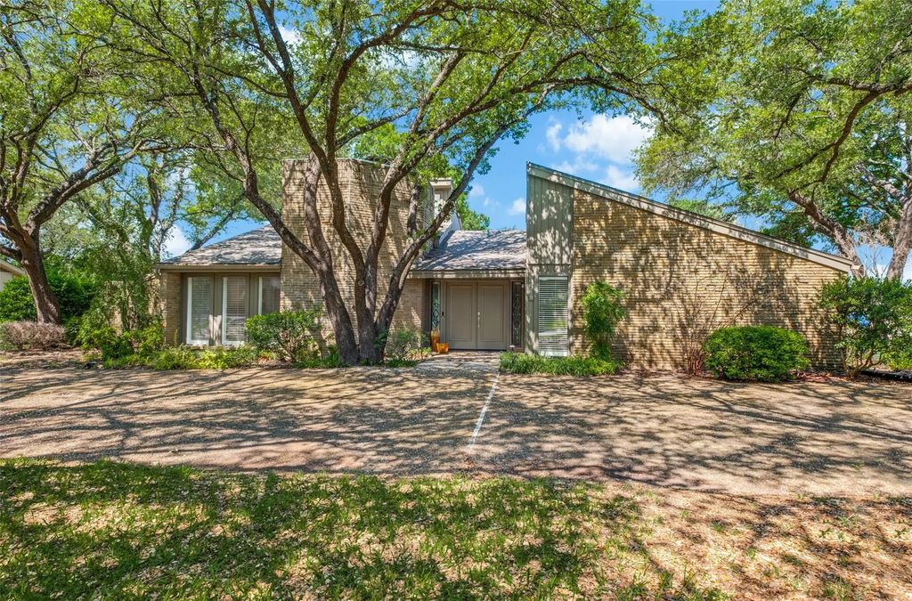 12219 Marbrook Drive, Dallas