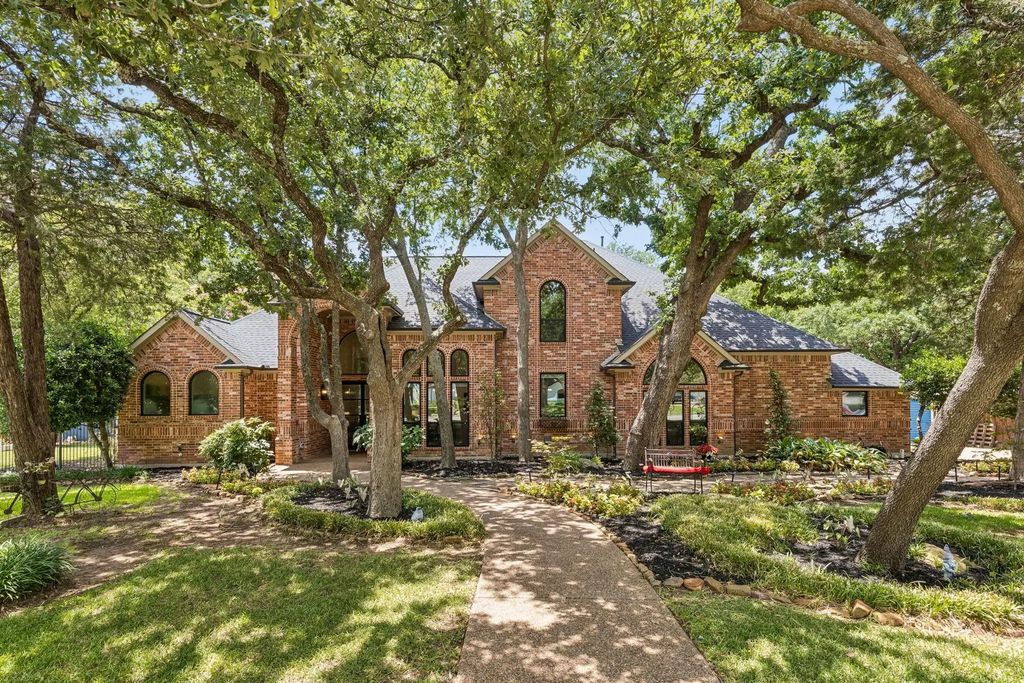 1000 Hidden Knoll Court, Southlake