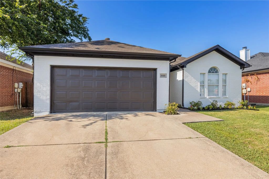 3504 Silverado Trail, Fort Worth