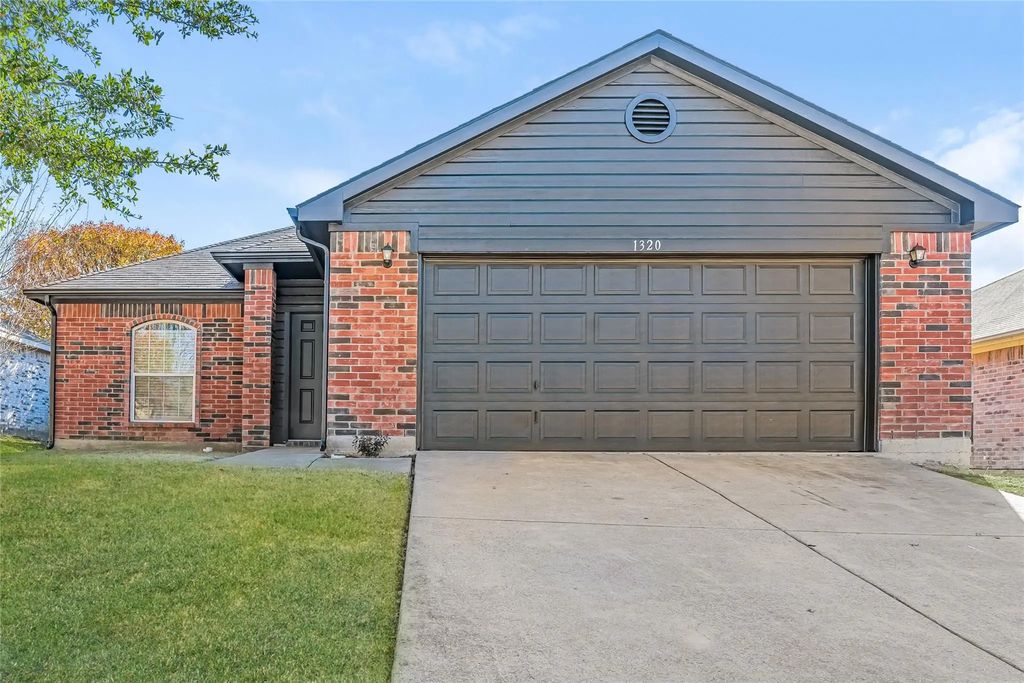 1320 Cleardale Drive, Dallas