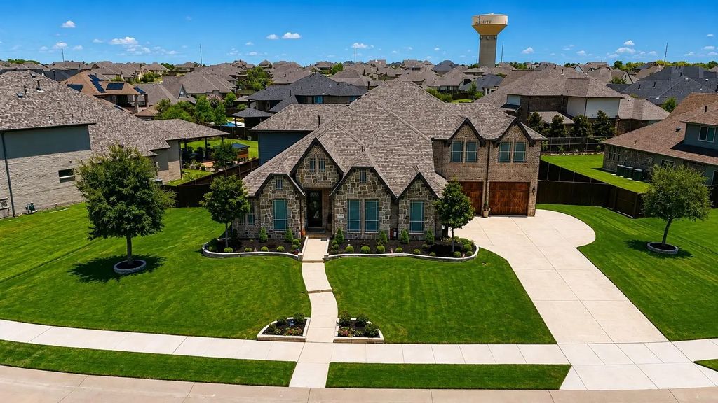 1300 Waterton Drive, Prosper