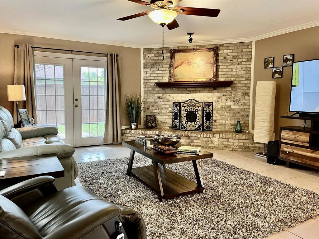 15542 Earlport Circle, Dallas