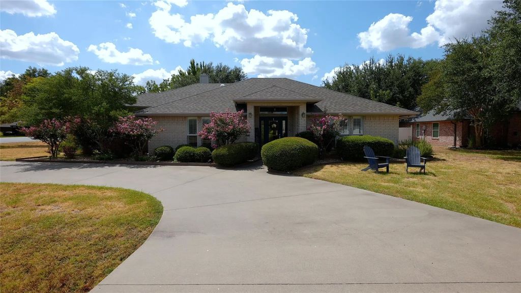 5614 Wedgefield Road, Granbury