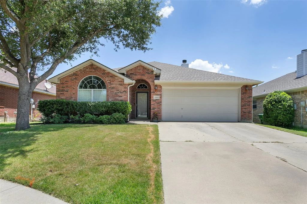 11616 Maddie Avenue, Fort Worth