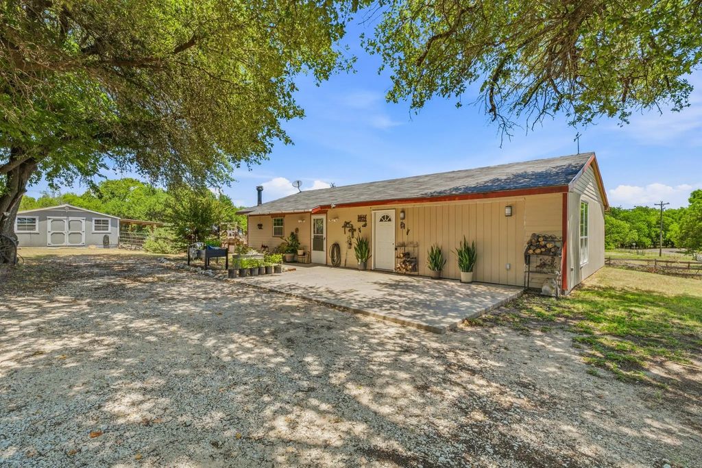 4611 County Road 226, Stephenville