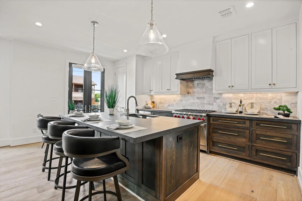 3428 Daniel Avenue 3, University Park