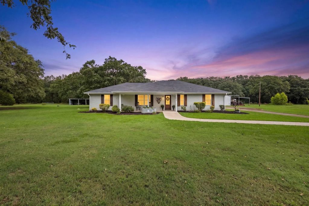 2155 Ne County Road 2200, Mount Pleasant