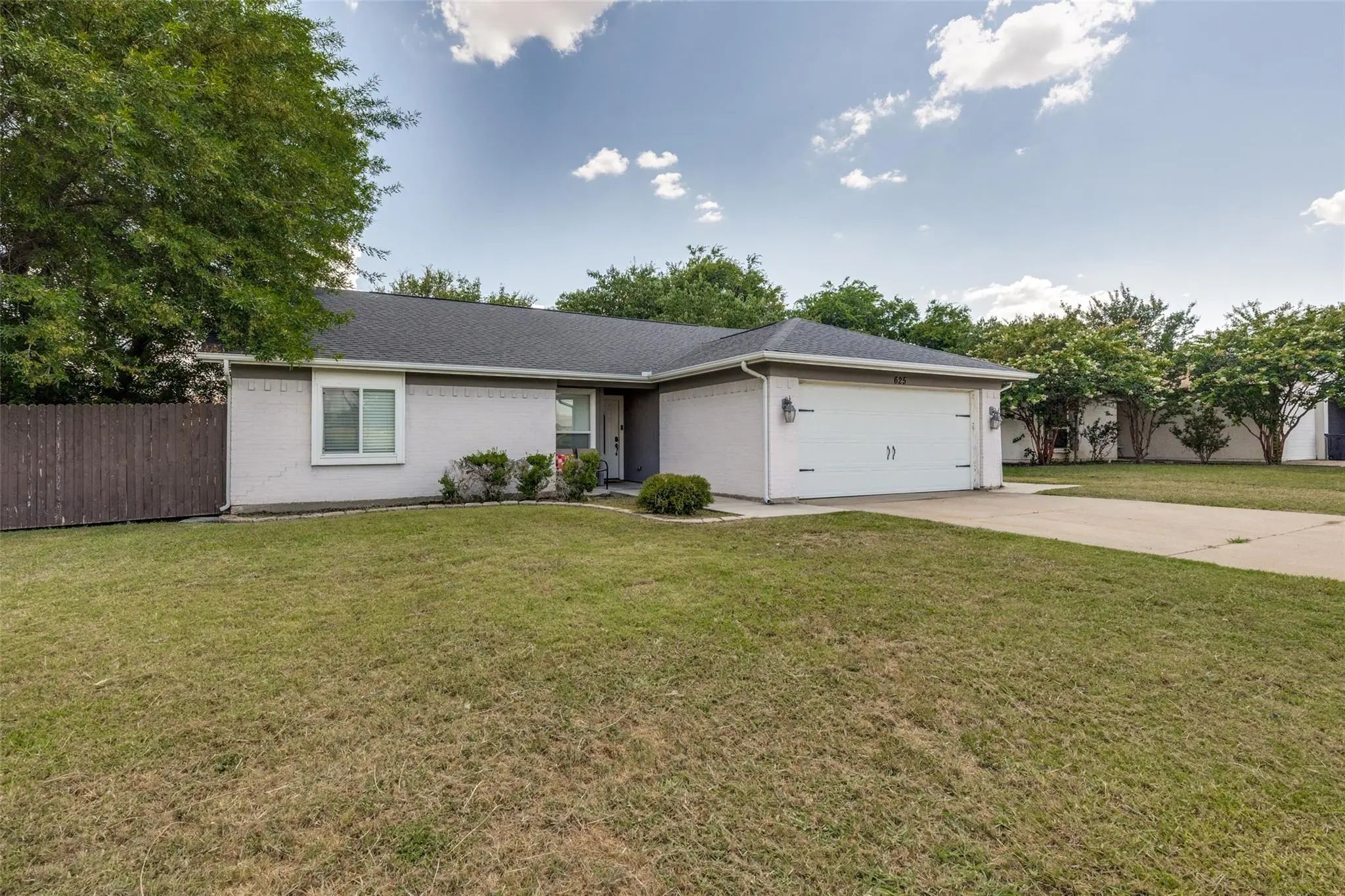 Photo of Listing #21325447