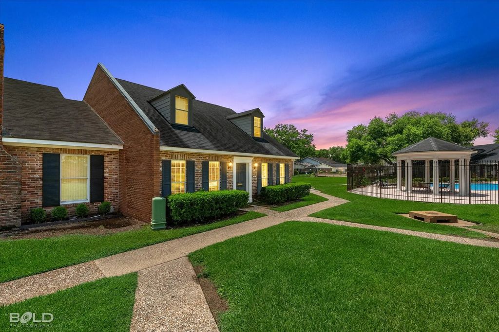 20 Tealwood Street, Shreveport
