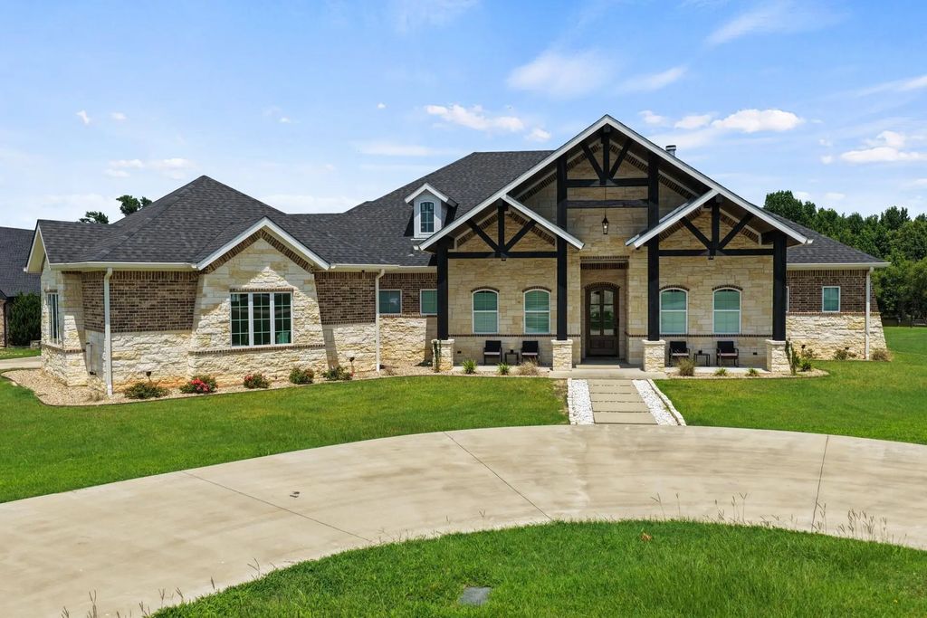 367 Private Road 54166, Pittsburg