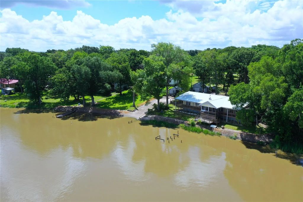 346 Lcr Redbud A, Mexia