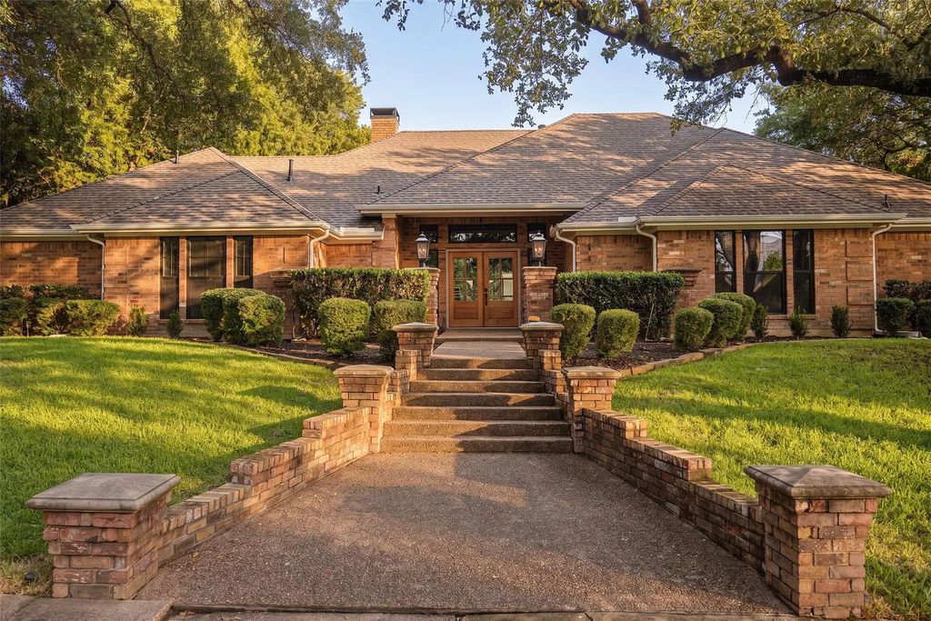 5626 Twin Brooks Drive, Dallas