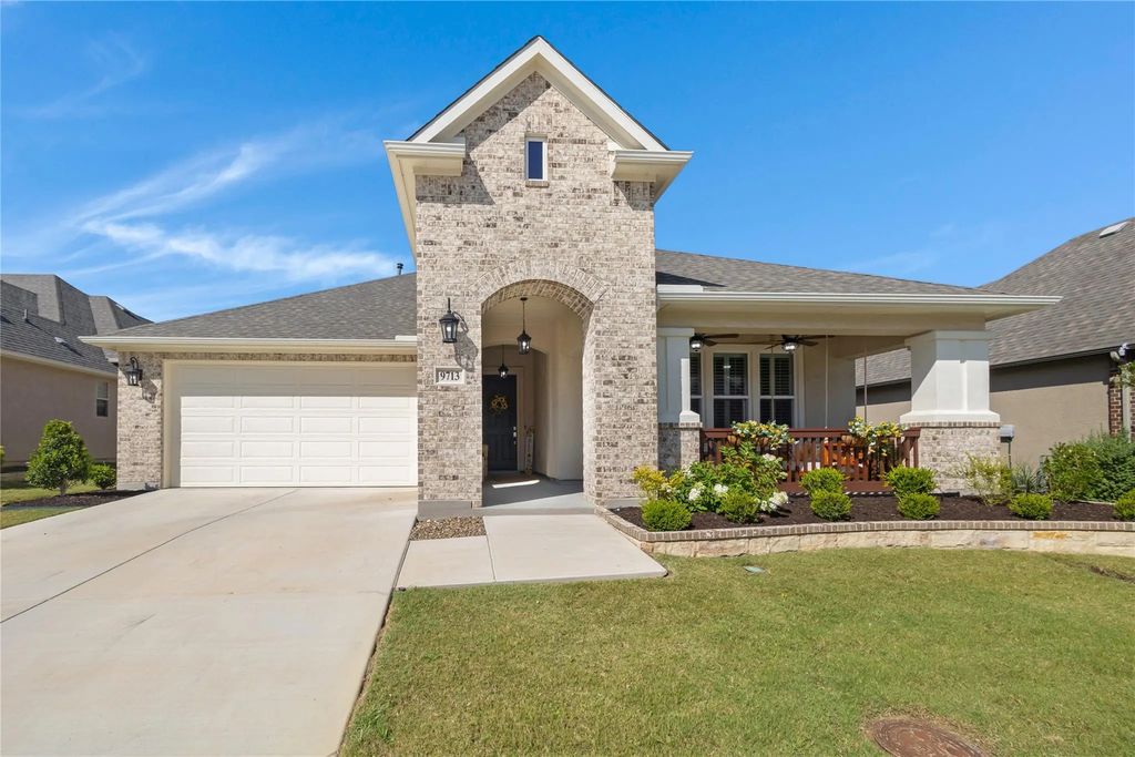 9713 Siltstone Drive, Denton