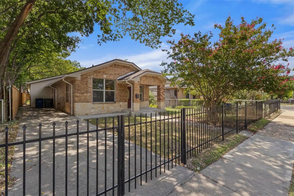 1107 S Waverly Drive, Dallas
