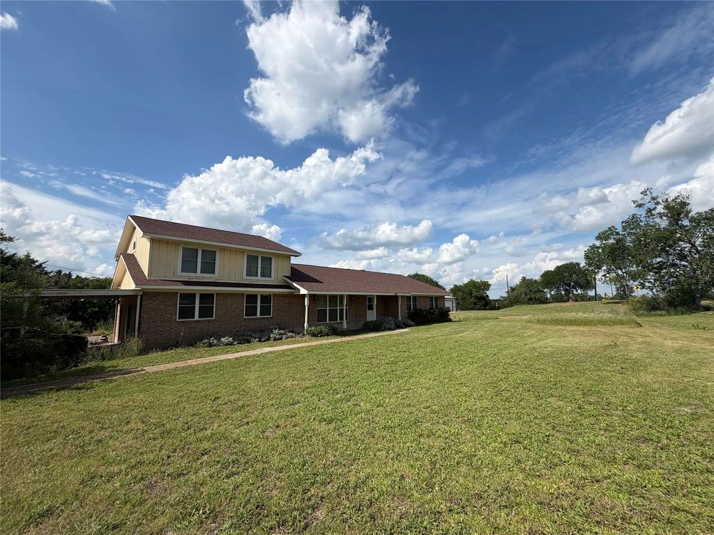 4471 Fm 2862, Anna