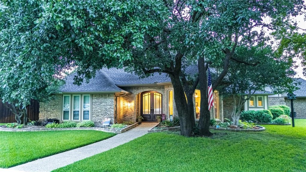 4009 Wilshire Court, Plano