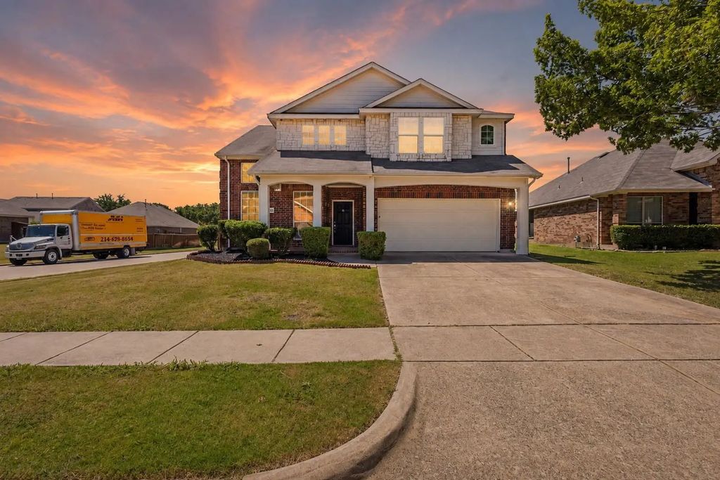 3203 Guadaloupe, Grand Prairie