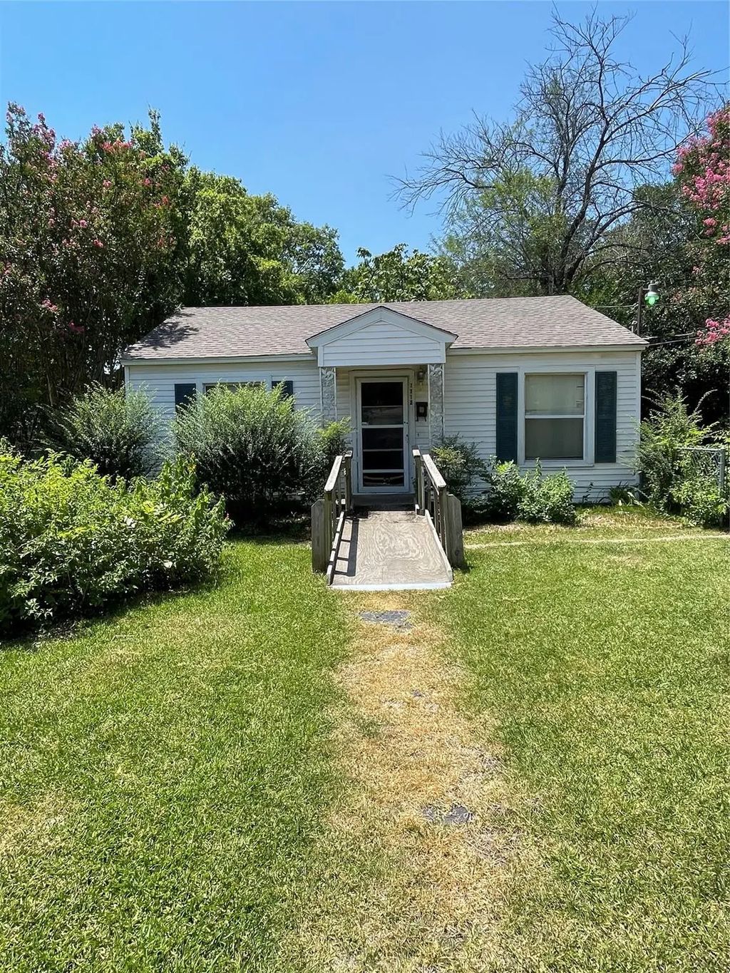7712 Rayville Drive, Dallas