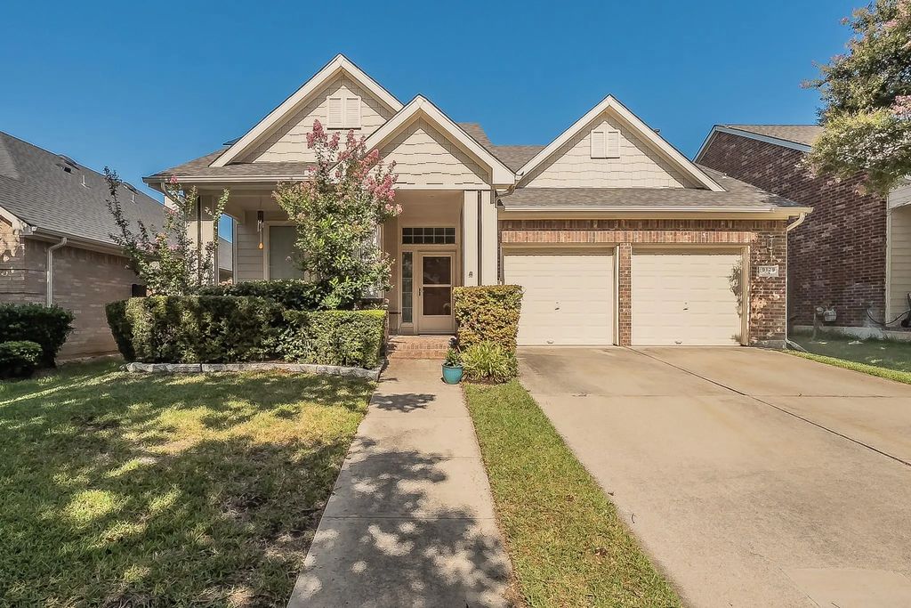 9129 Chardin Park Drive, Fort Worth