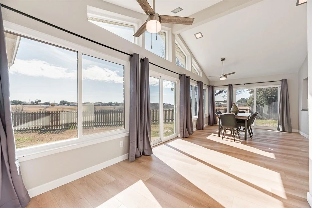 1954 Rambling Ridge Lane, Carrollton