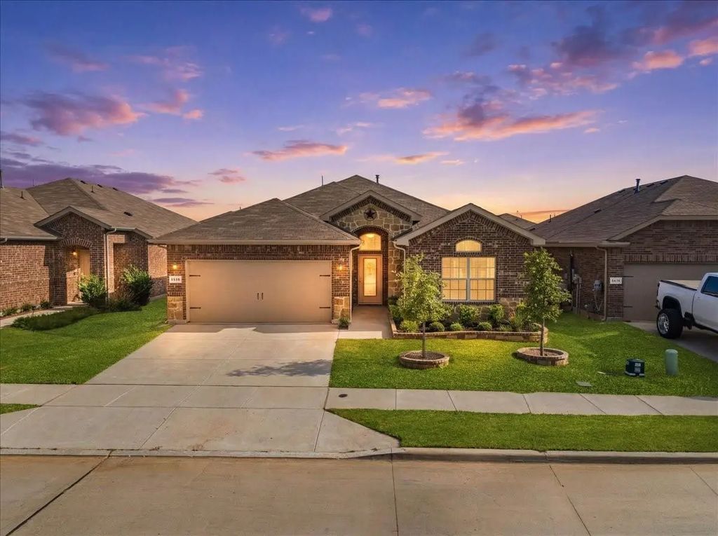 6220 Blacksmith Avenue, Fort Worth