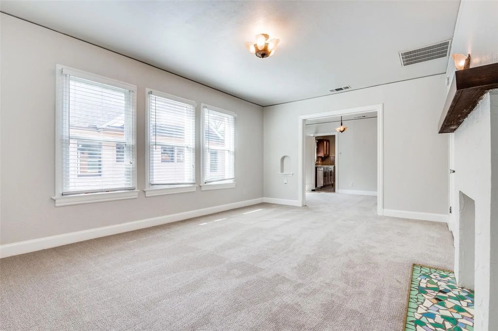 1324 Kings Highway 3, Dallas