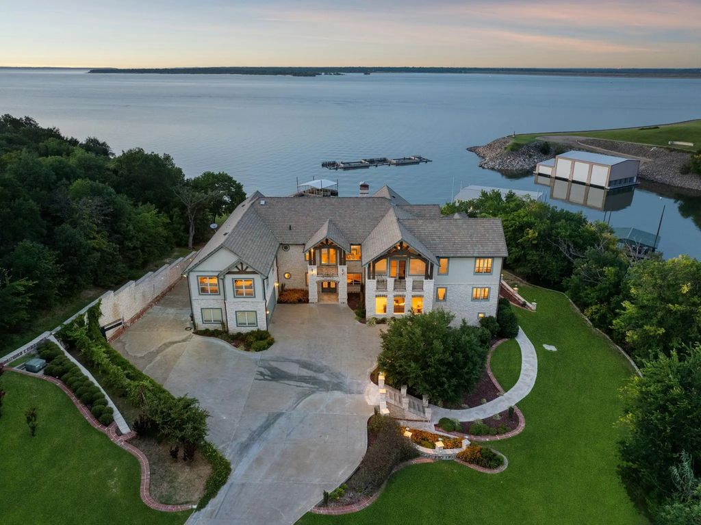 362 Thompson Heights Drive, Denison